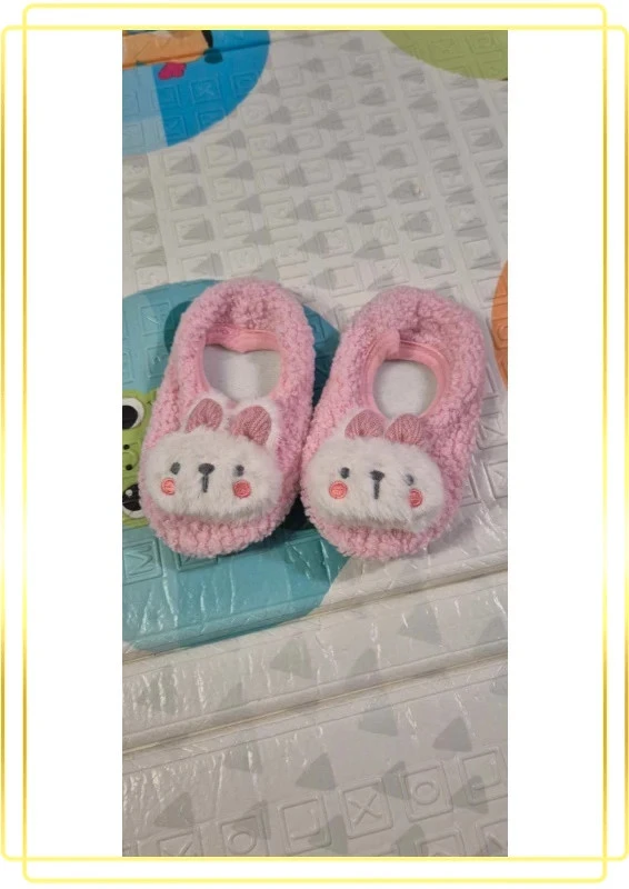 Chaussons pour bebe fille Taille 21